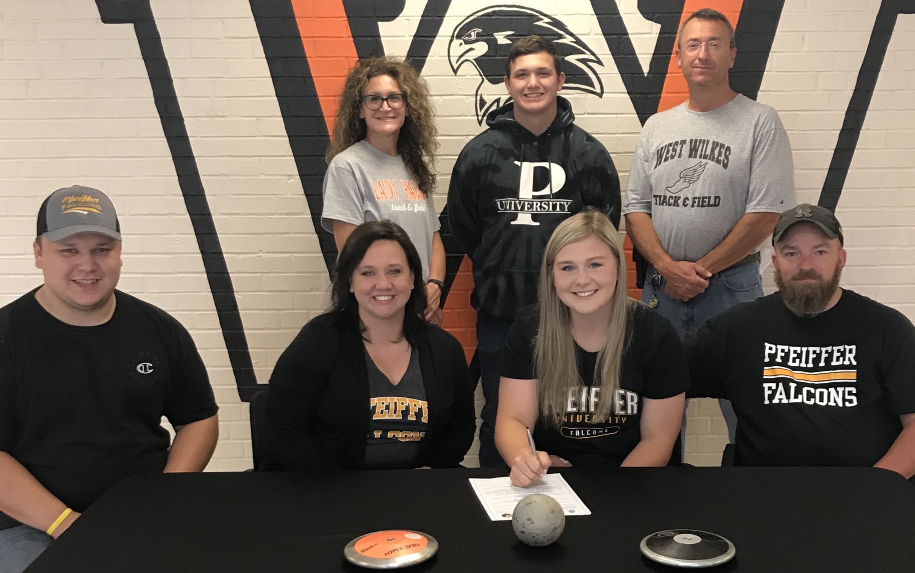 Sutphin inks with Pfeiffer track